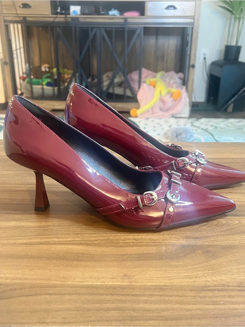 Pointed Toe Kitten Heel (sz. 12, can fit 11.5)